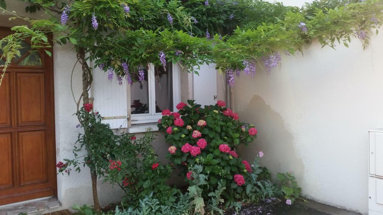 Landreau Apartment La Riche Exterior foto